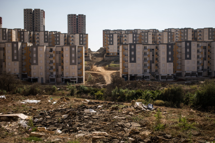 En Algérie, les villes se transforment pour répondre à la crise du logement